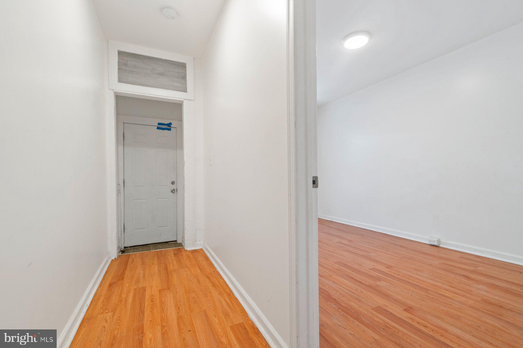 BROADWAY EAST - Residential