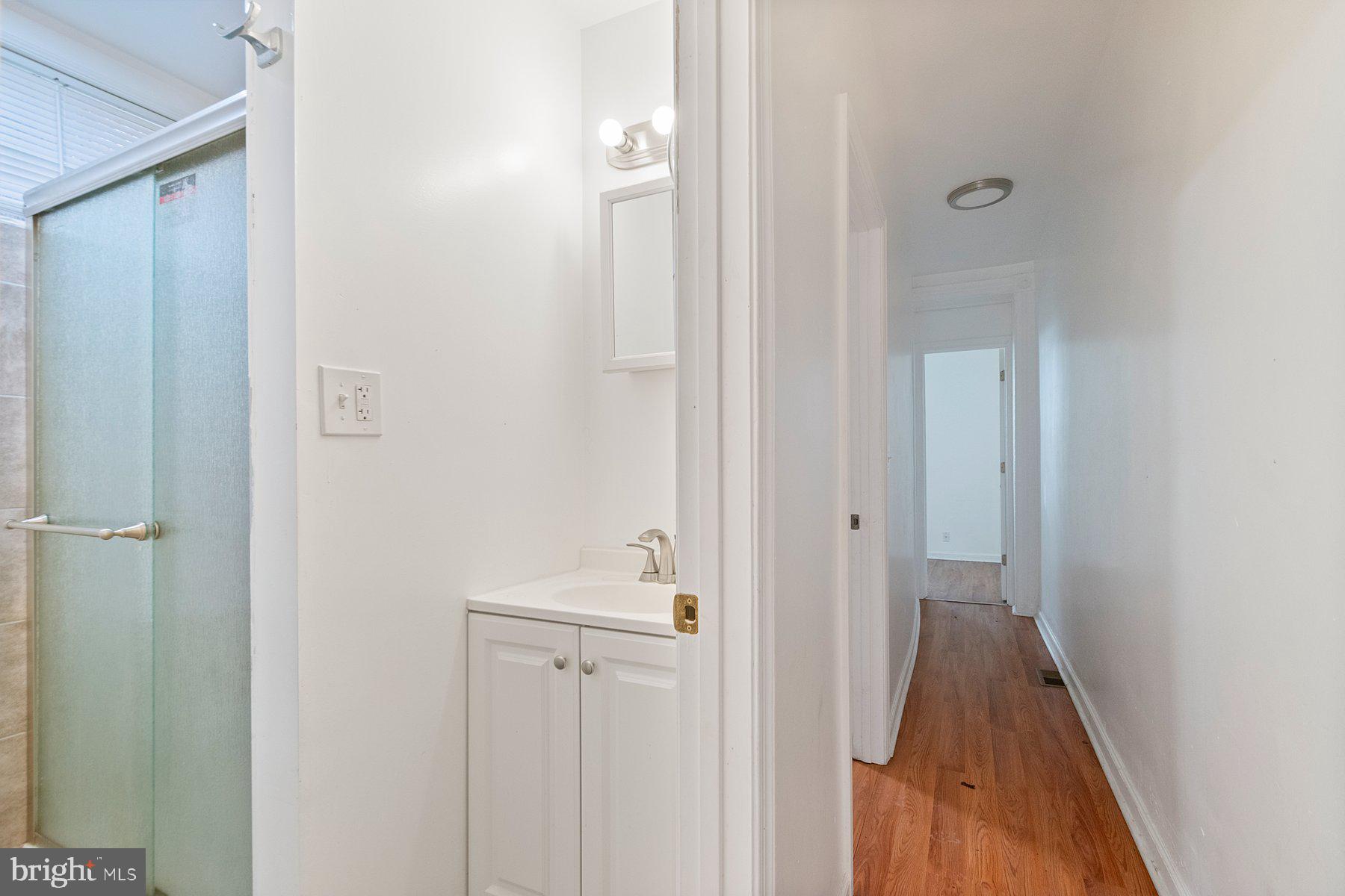 BROADWAY EAST - Residential