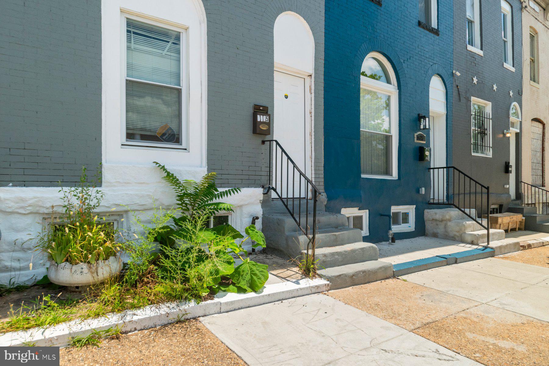 BROADWAY EAST - Residential