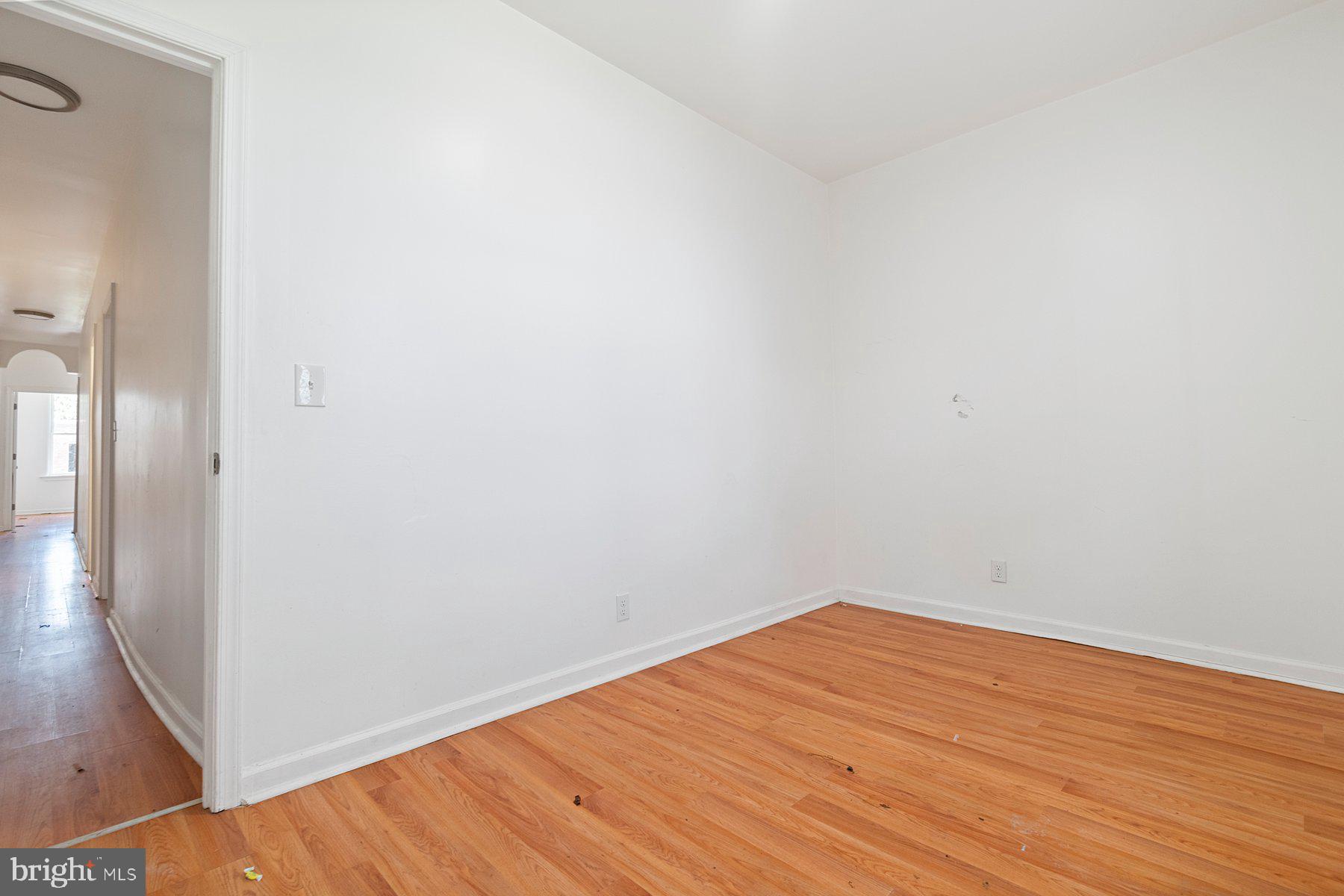 BROADWAY EAST - Residential