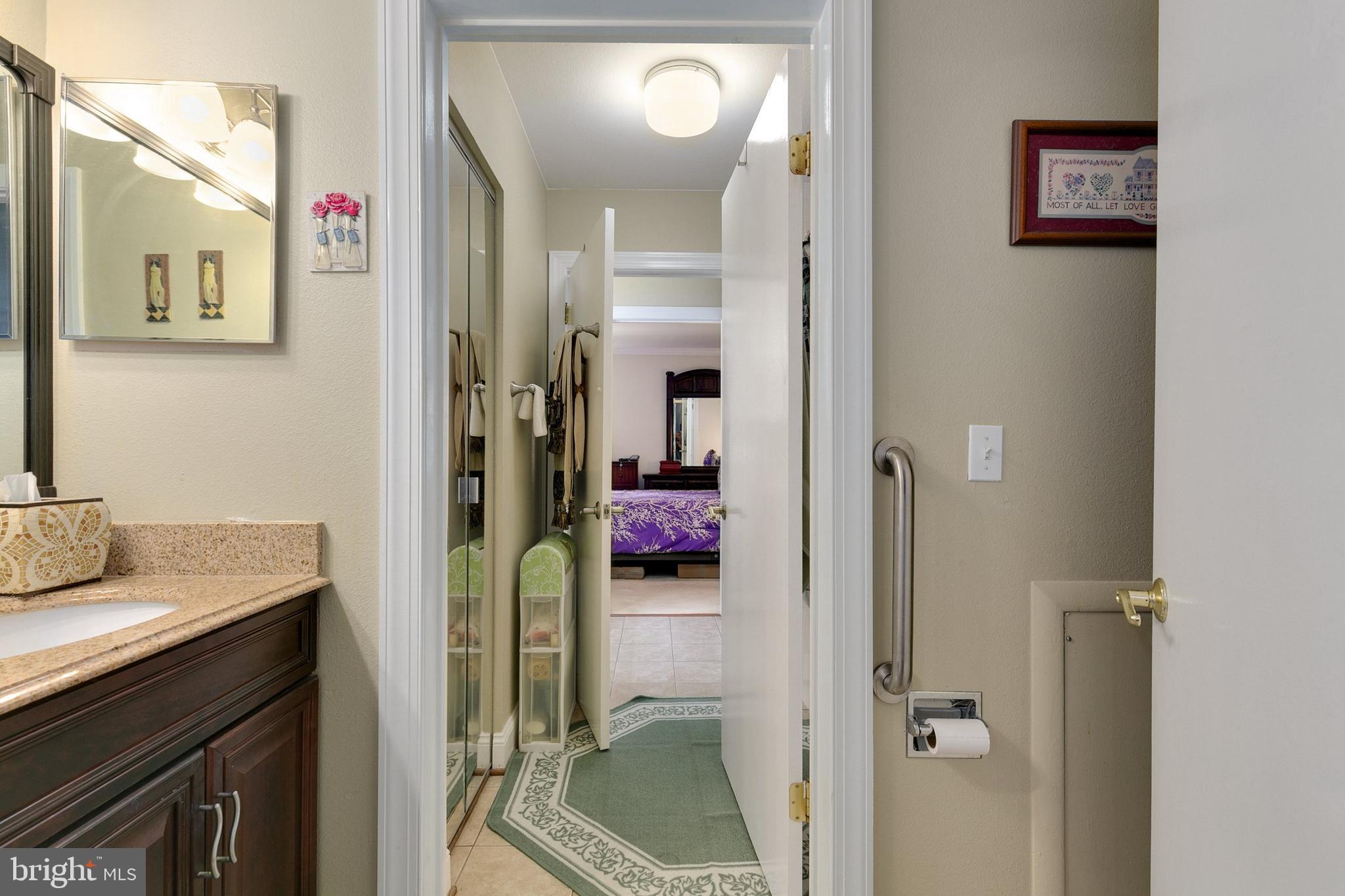 LEISURE WORLD - Residential