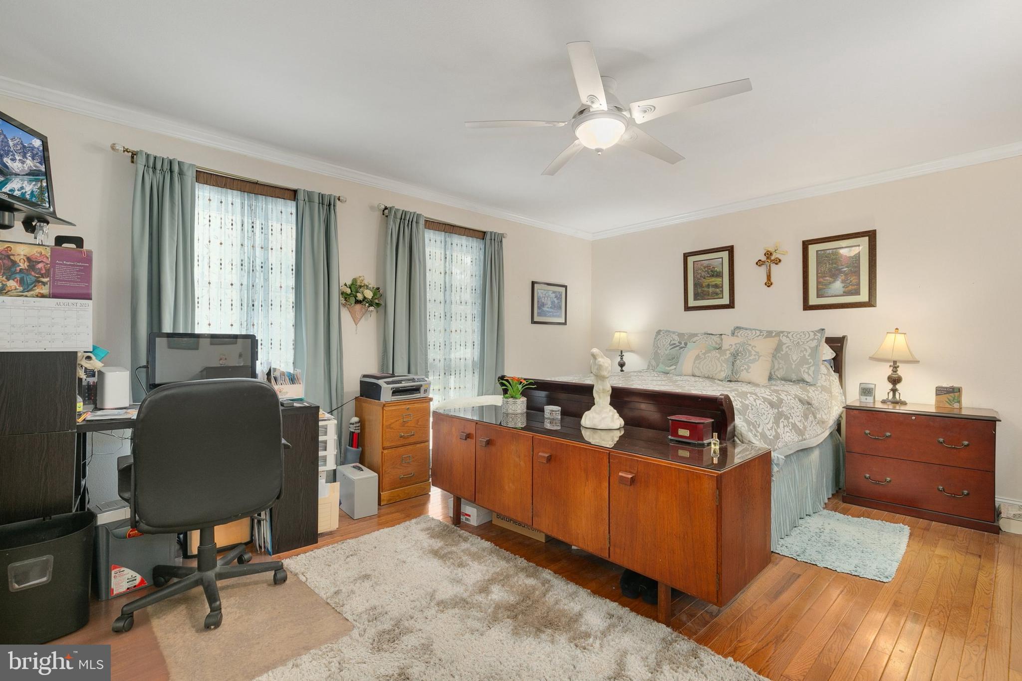 LEISURE WORLD - Residential