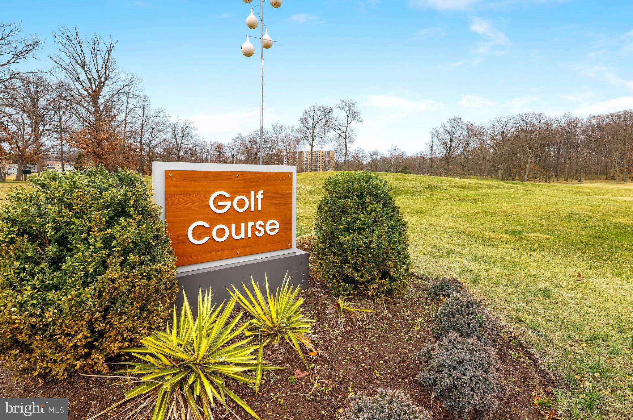 LEISURE WORLD - Residential