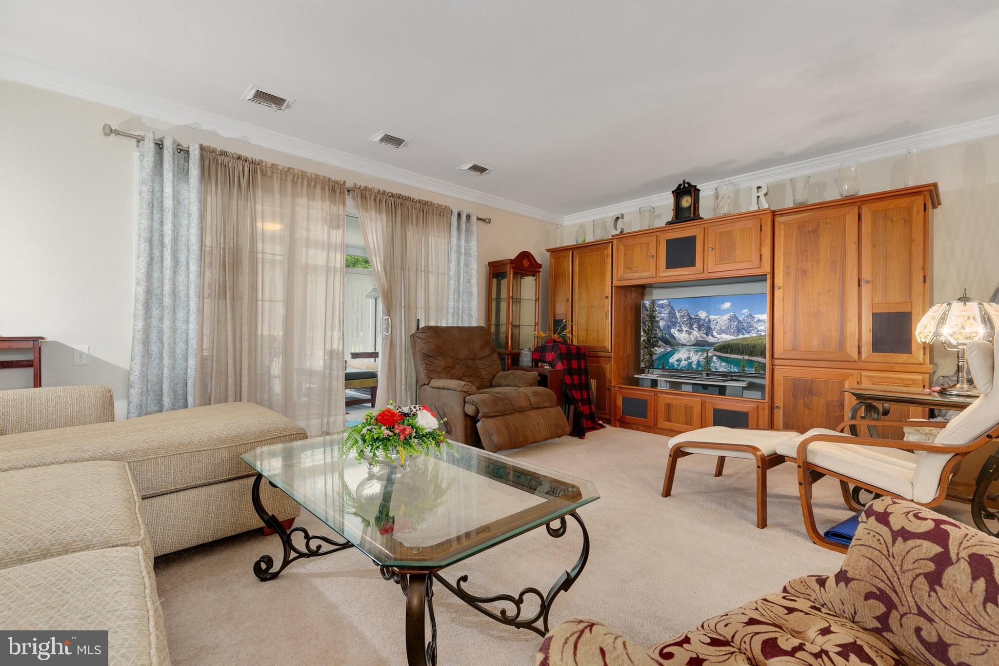 LEISURE WORLD - Residential