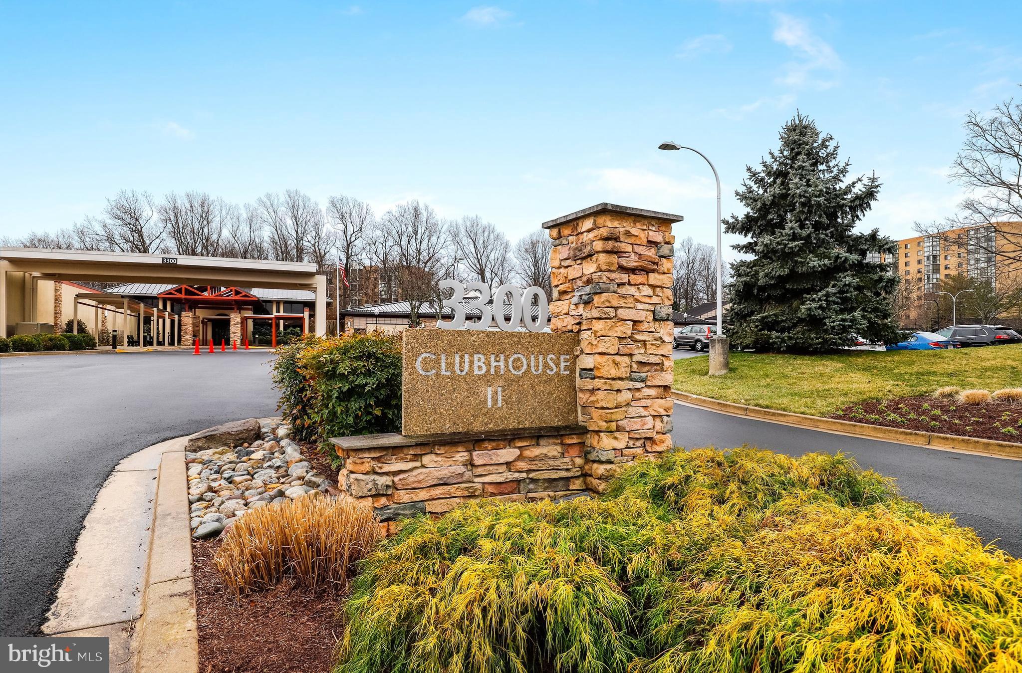 LEISURE WORLD - Residential