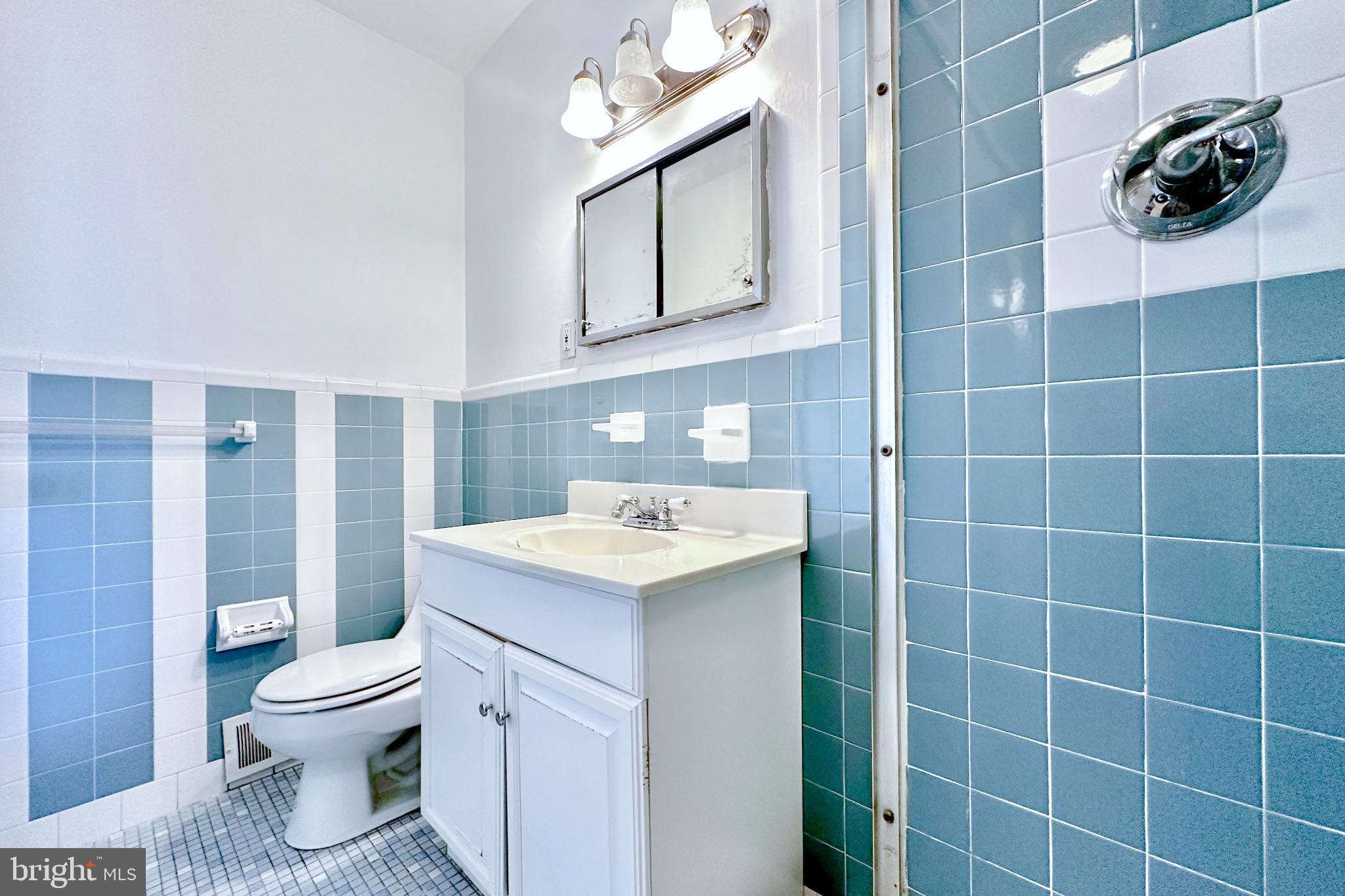 WASHINGTON SQ WEST - Residential Lease