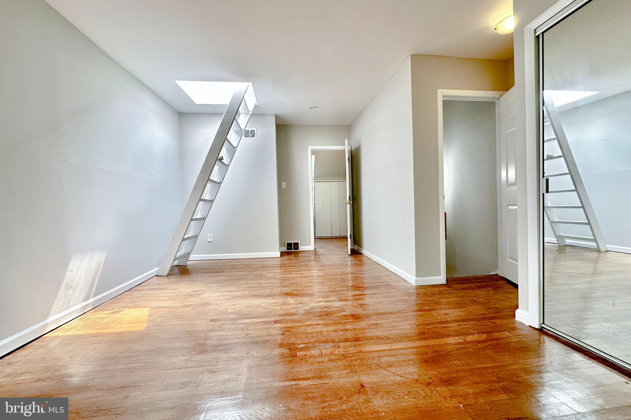 WASHINGTON SQ WEST - Residential Lease