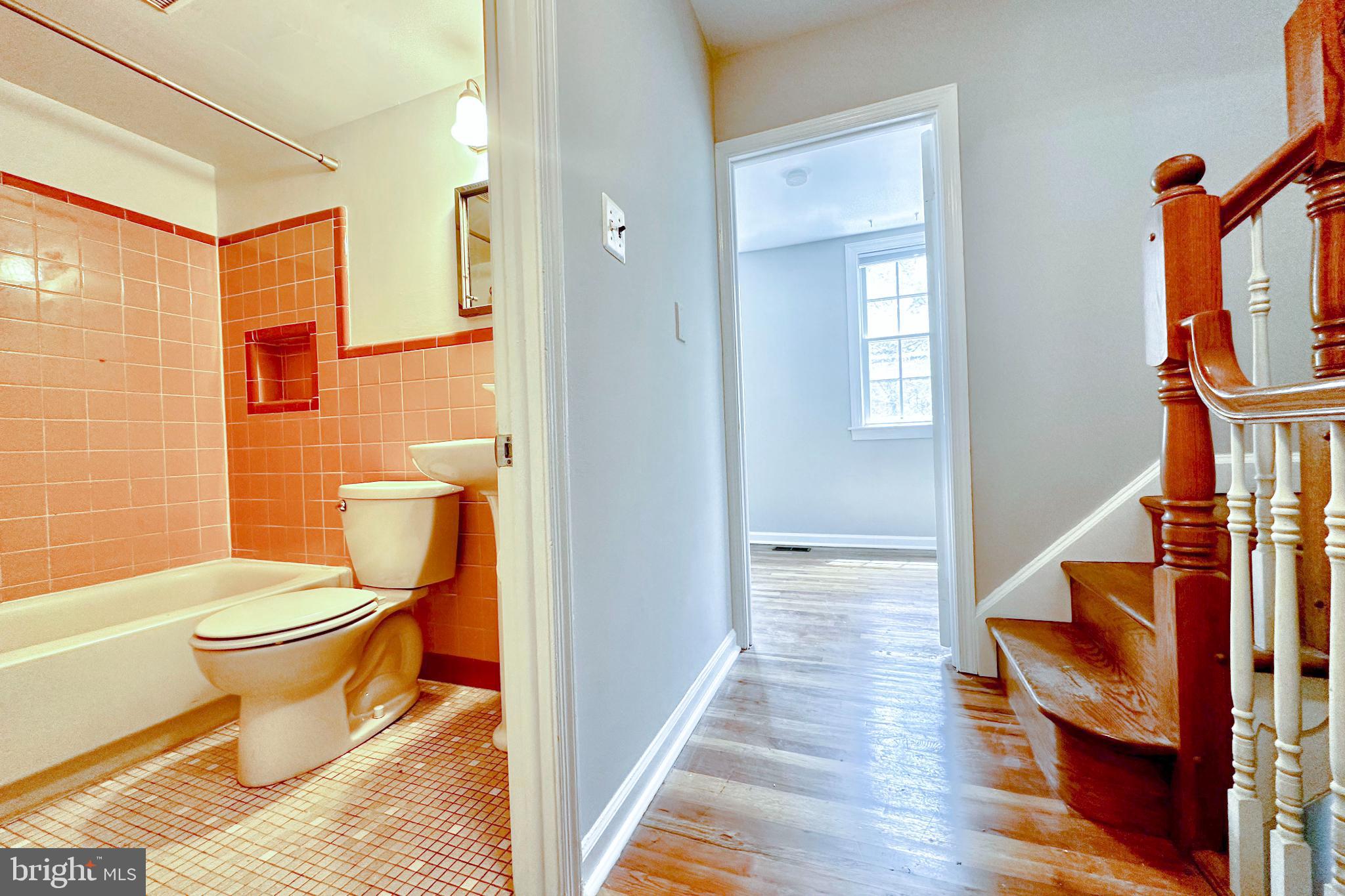 WASHINGTON SQ WEST - Residential Lease