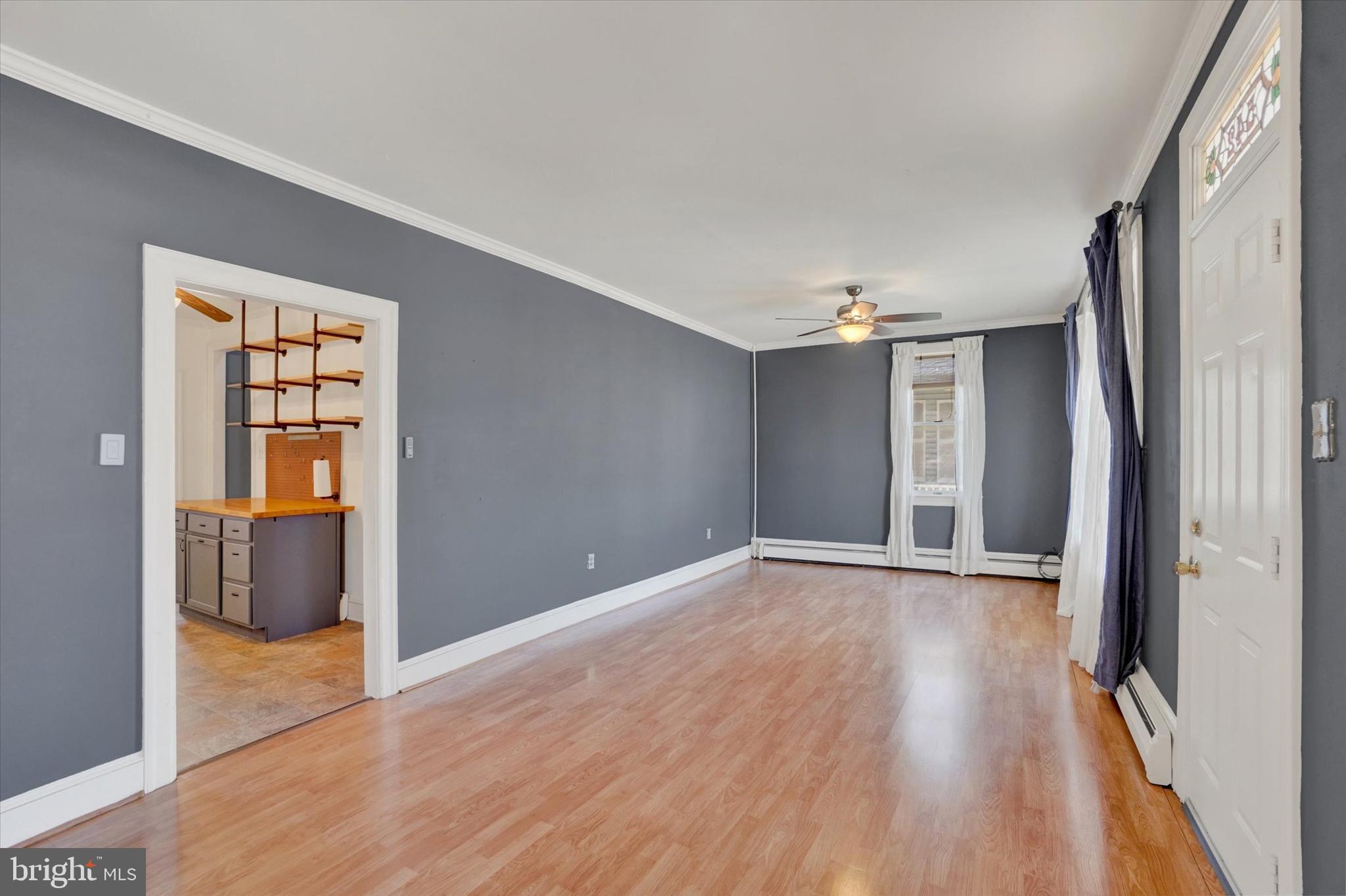 542 W BROADWAY