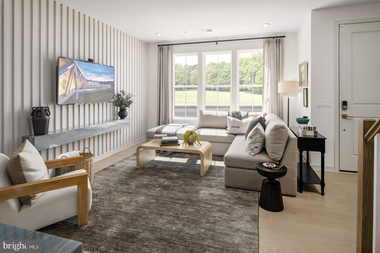 METRO WALK AT MOOREFIELD STATION - Residential