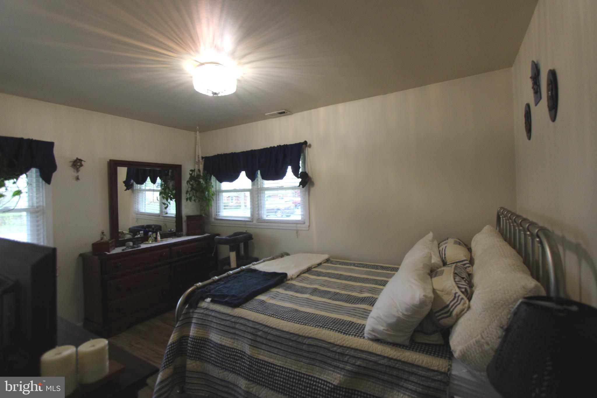 SHELBOURNE MANOR - Residential