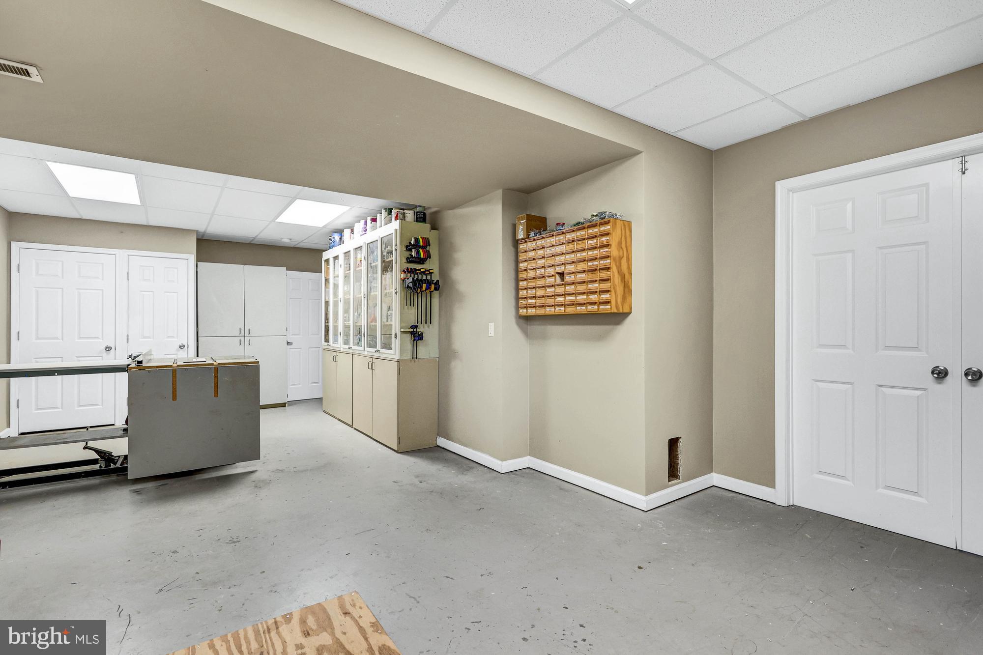 WHISPER RUN - Residential