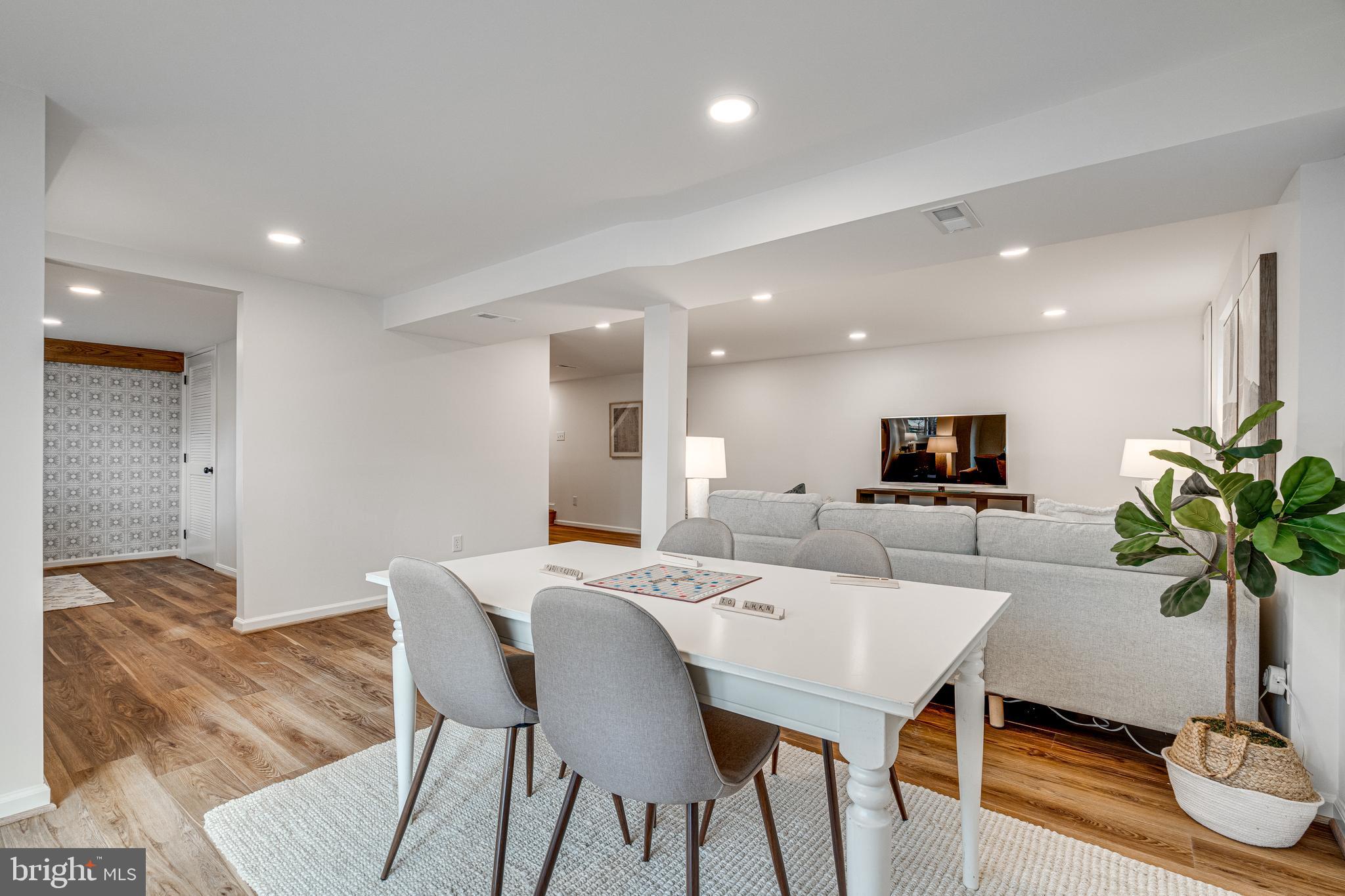 KINGS PARK WEST - Residential