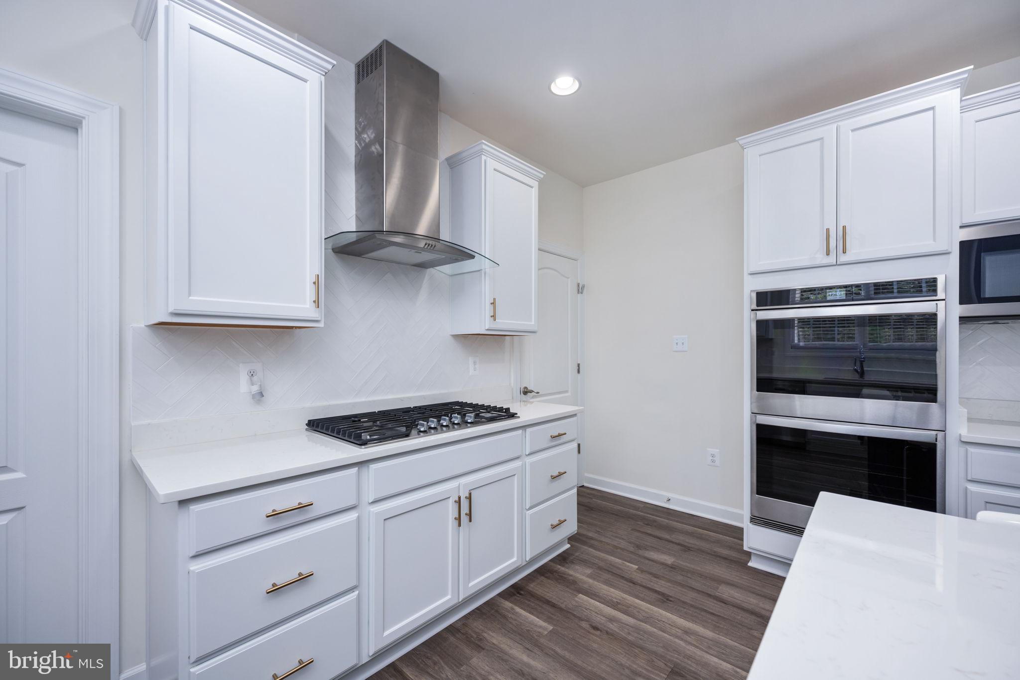 SULLIVAN ESTATES - Residential