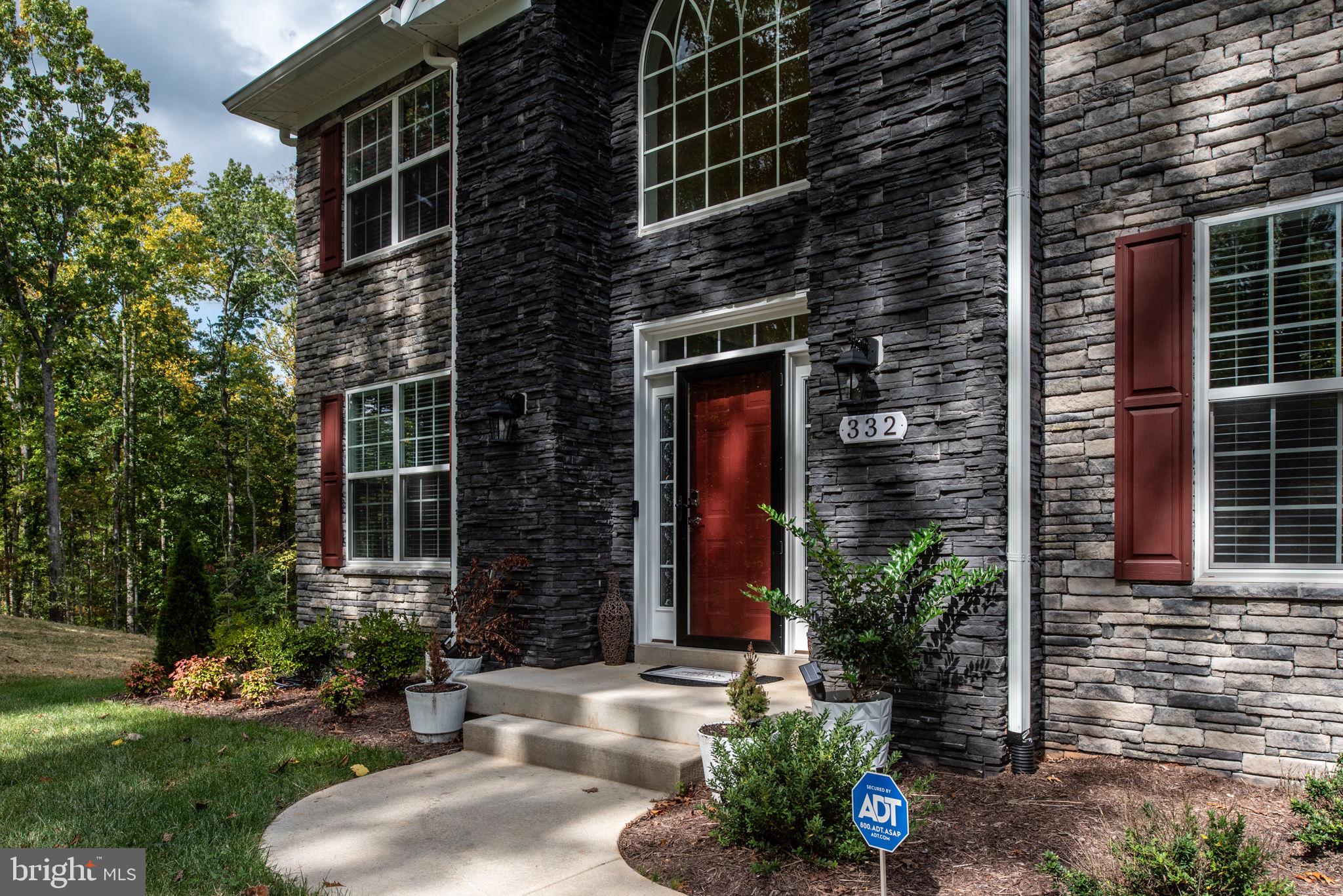 SULLIVAN ESTATES - Residential