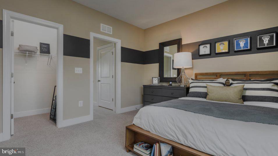 CROWN FARM - Residential