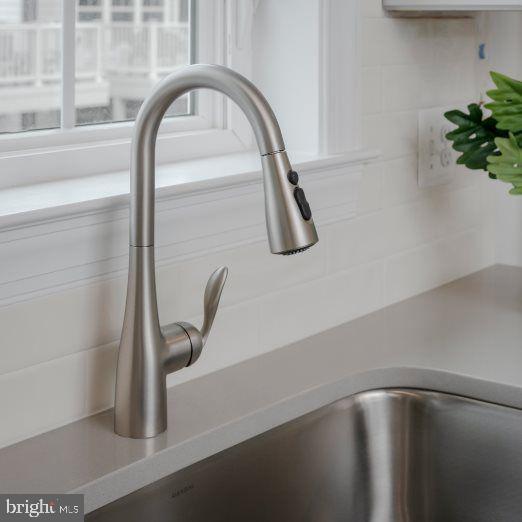 CROWN FARM - Residential