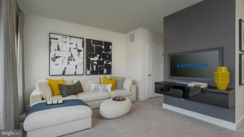 CROWN FARM - Residential