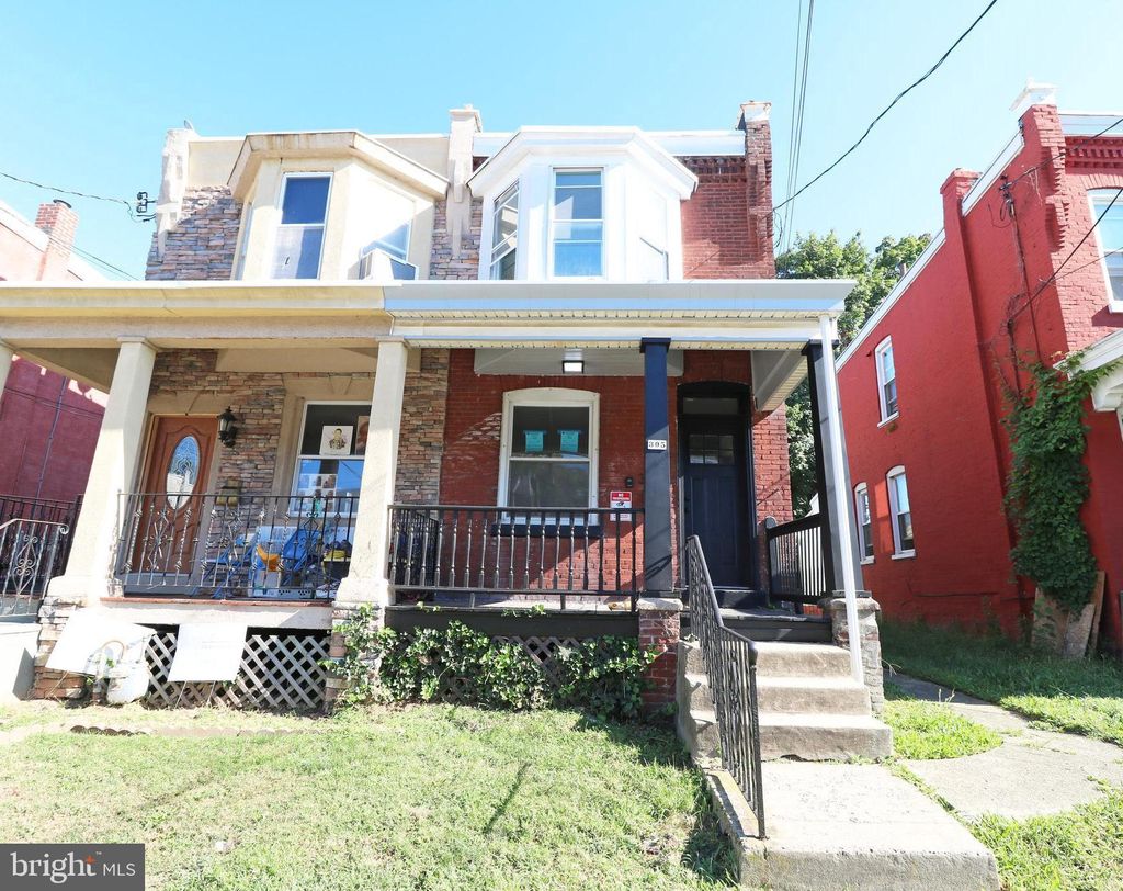 Photo of 305 E 20th Street, CHESTER, PA 19013 (MLS # PADE2099224)