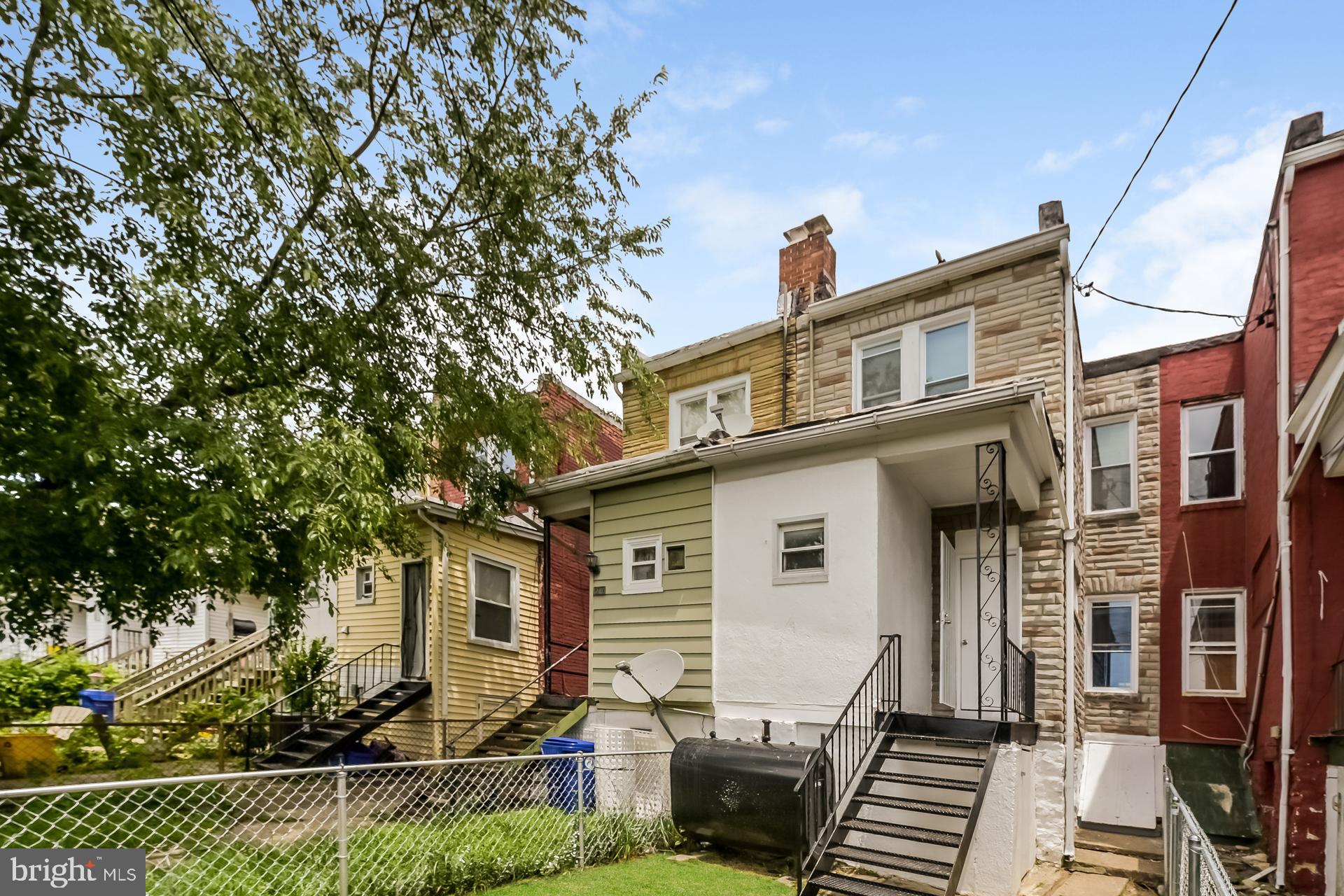 PARKSIDE - Residential Lease