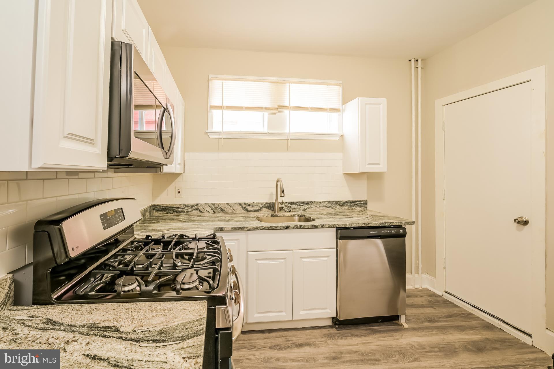 PARKSIDE - Residential Lease