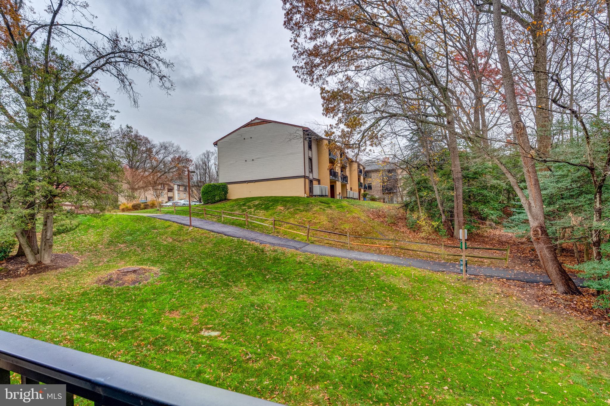 11643 STONEVIEW SQUARE 86/11C