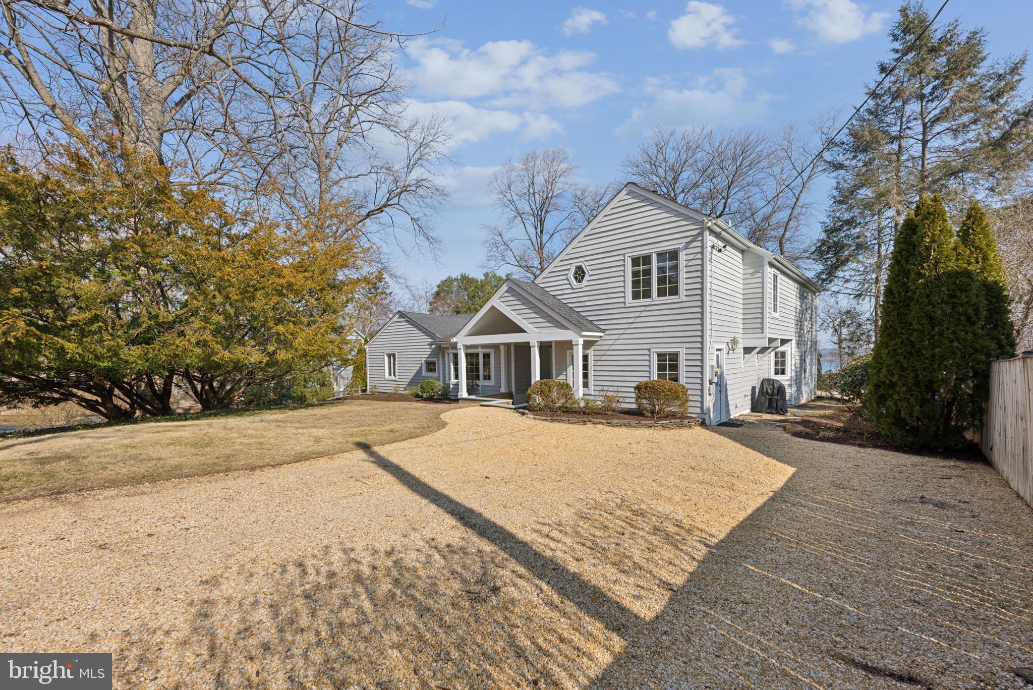 ANNAPOLIS COVE - Residential