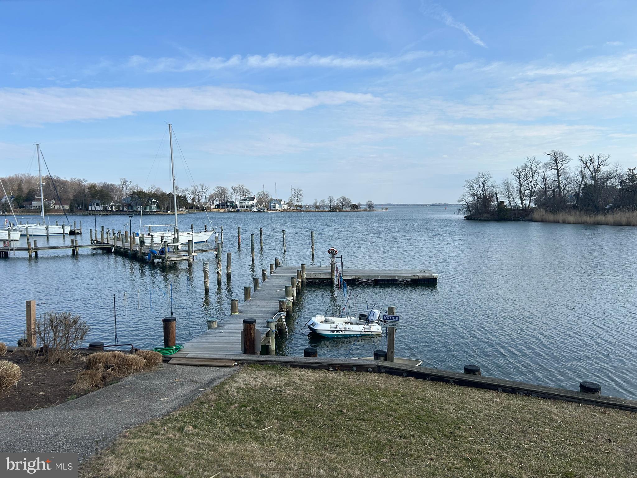 ANNAPOLIS COVE - Residential