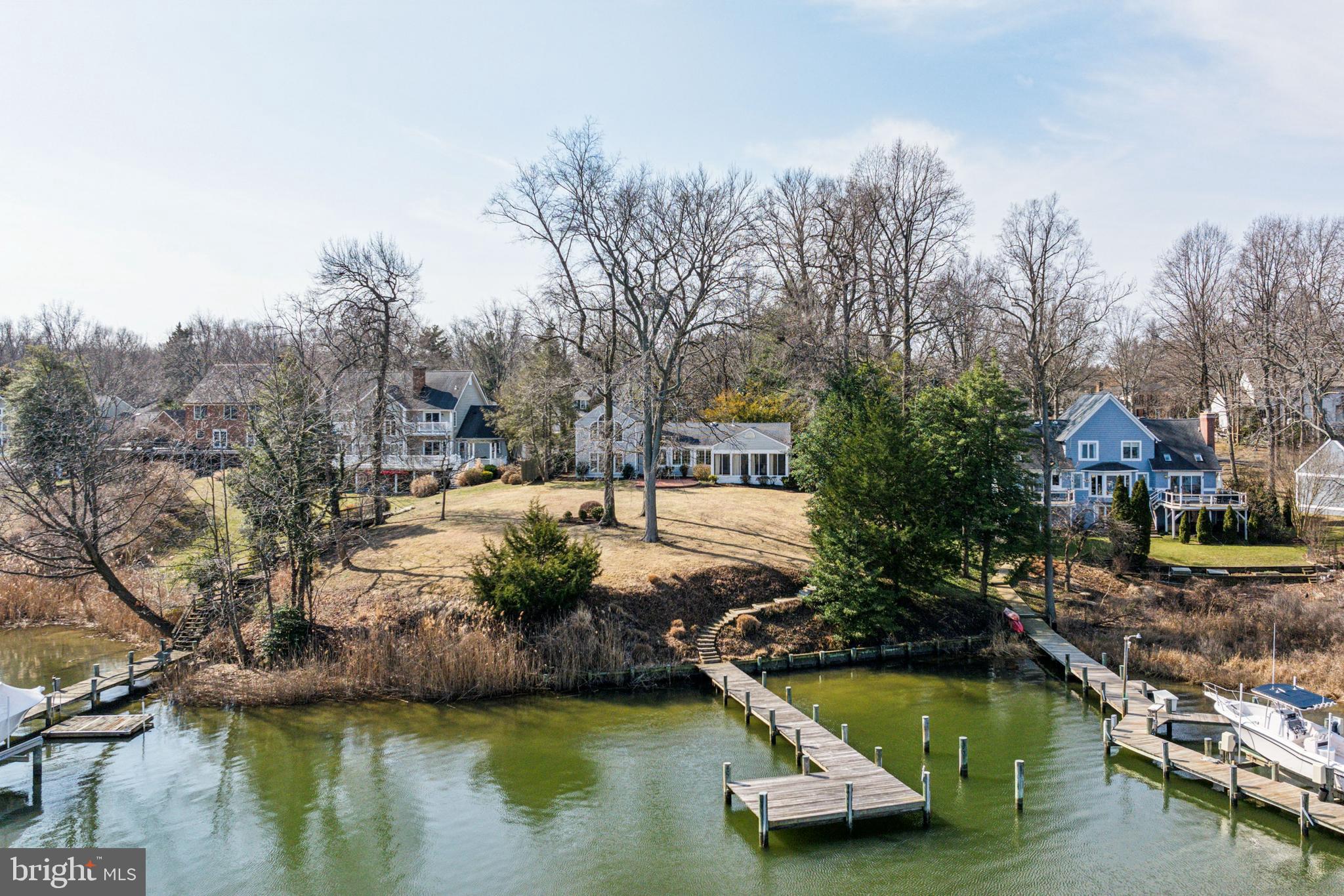 ANNAPOLIS COVE - Residential