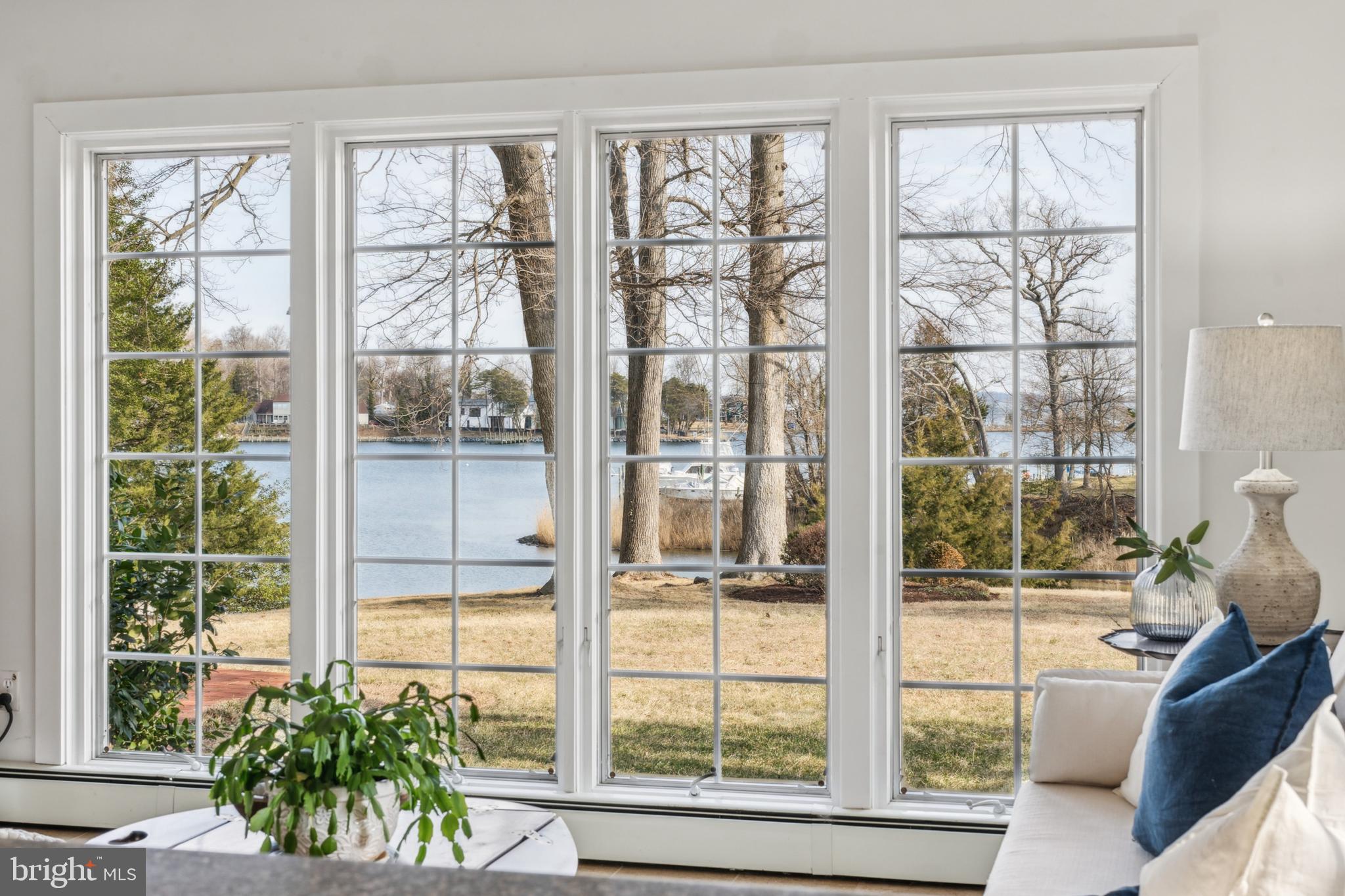 ANNAPOLIS COVE - Residential