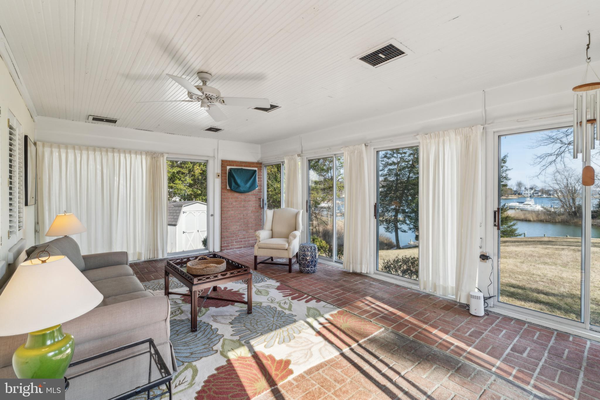 ANNAPOLIS COVE - Residential