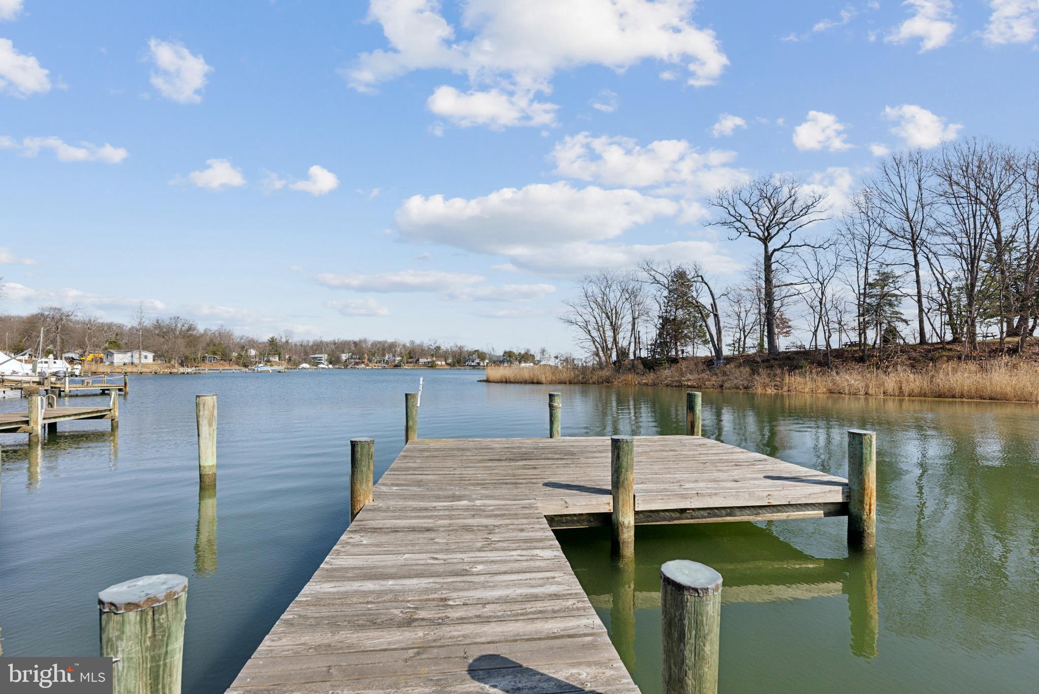 ANNAPOLIS COVE - Residential