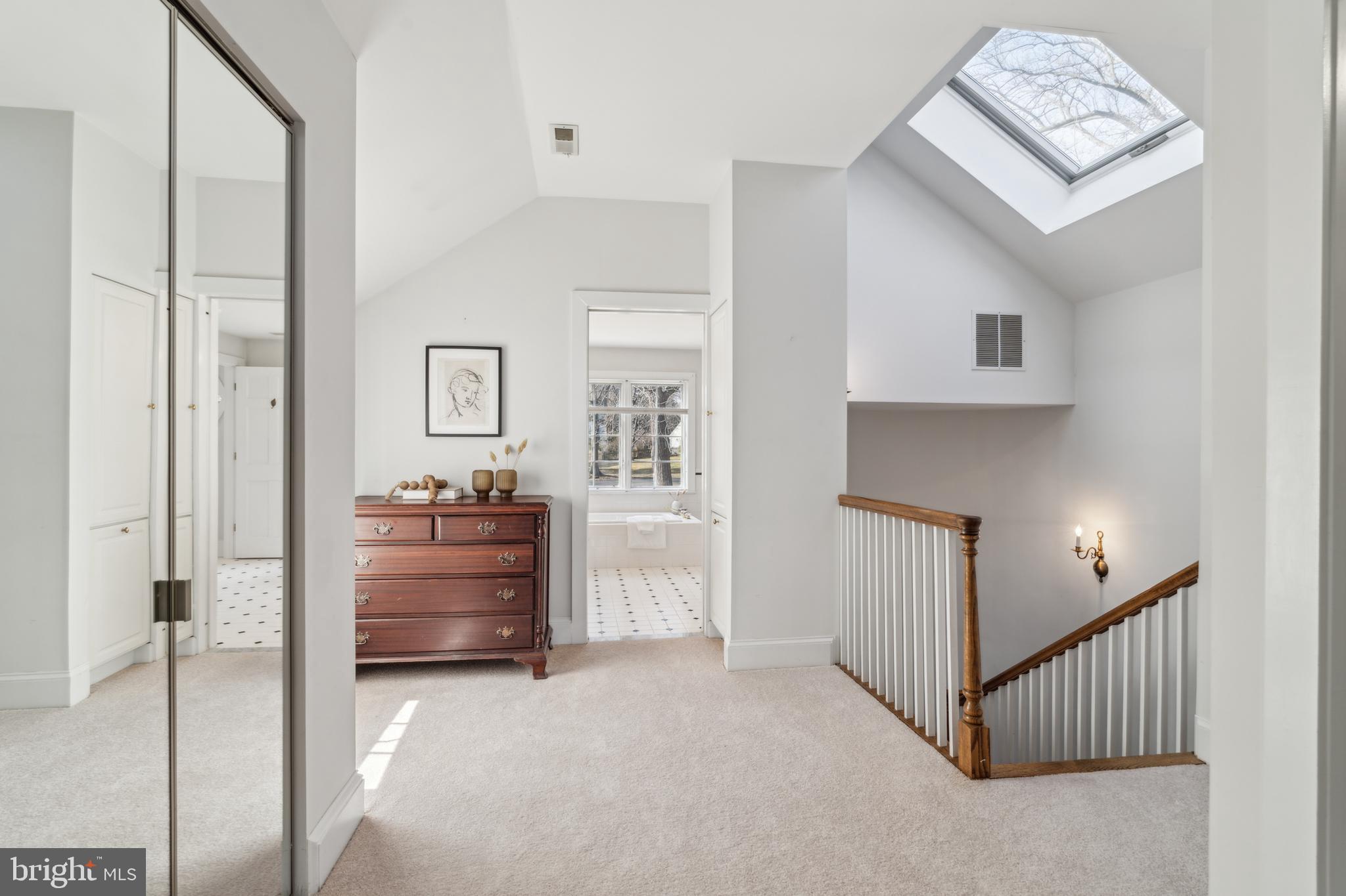 ANNAPOLIS COVE - Residential