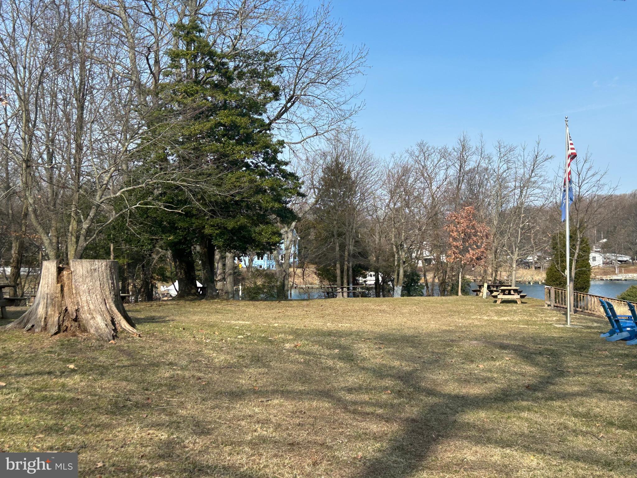 ANNAPOLIS COVE - Residential