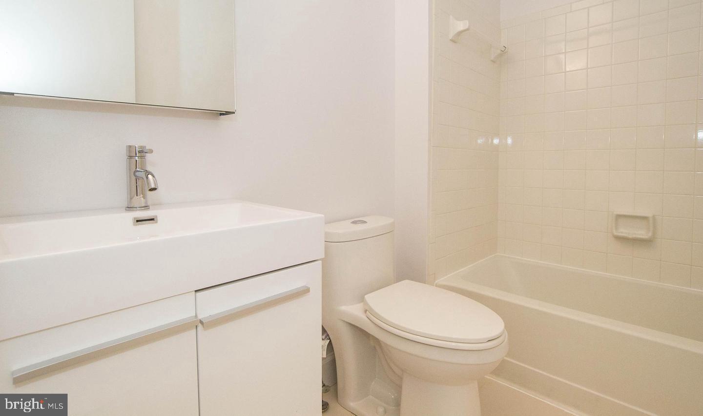 FRANKLIN GLEN - Residential Lease