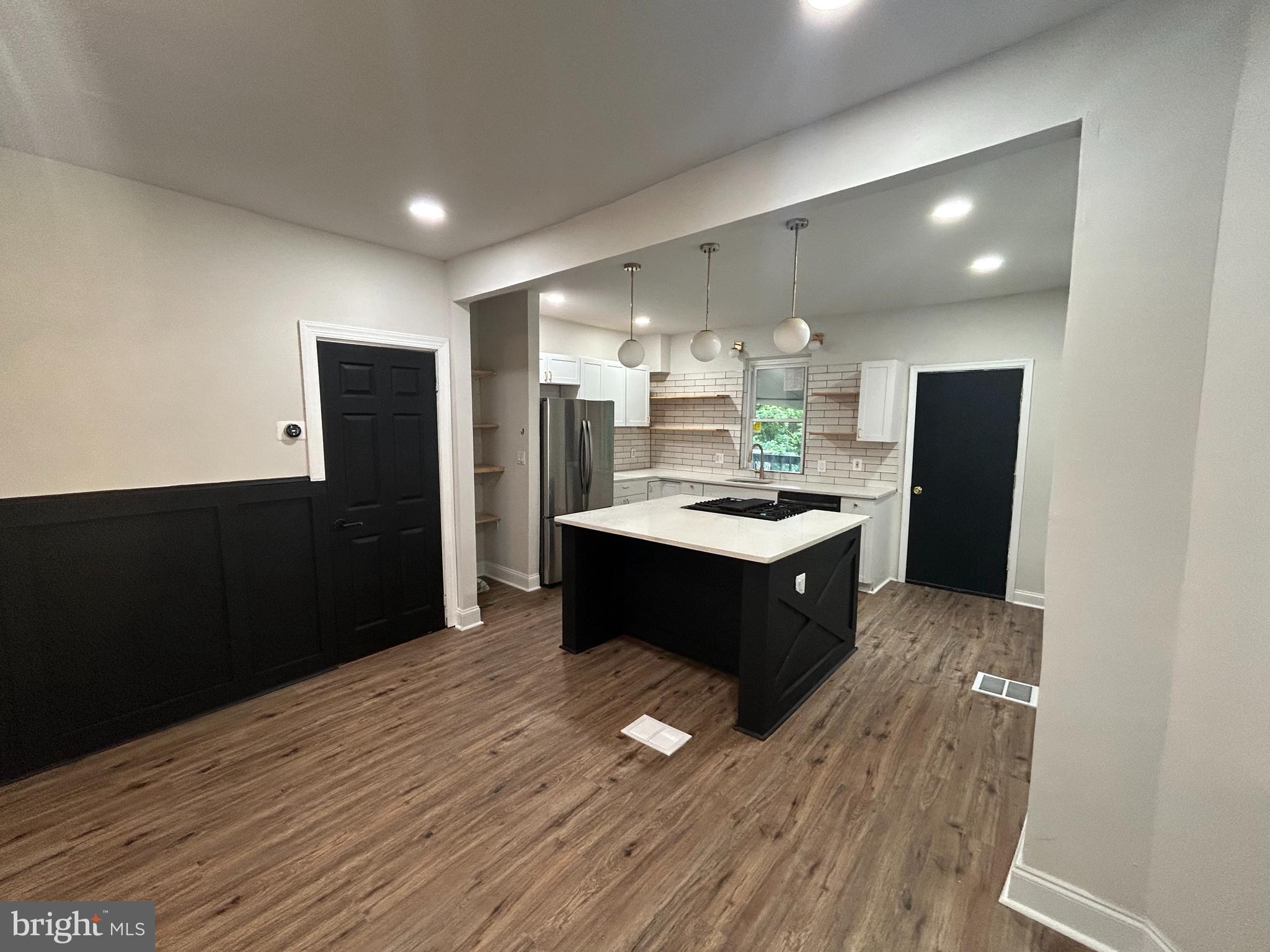 205 N FRONT STREET