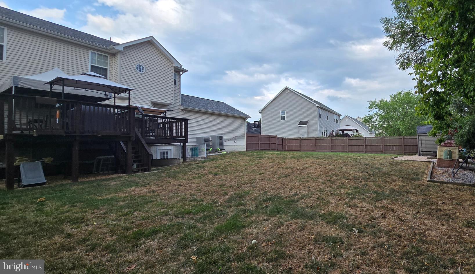 MILLS FARM - Residential