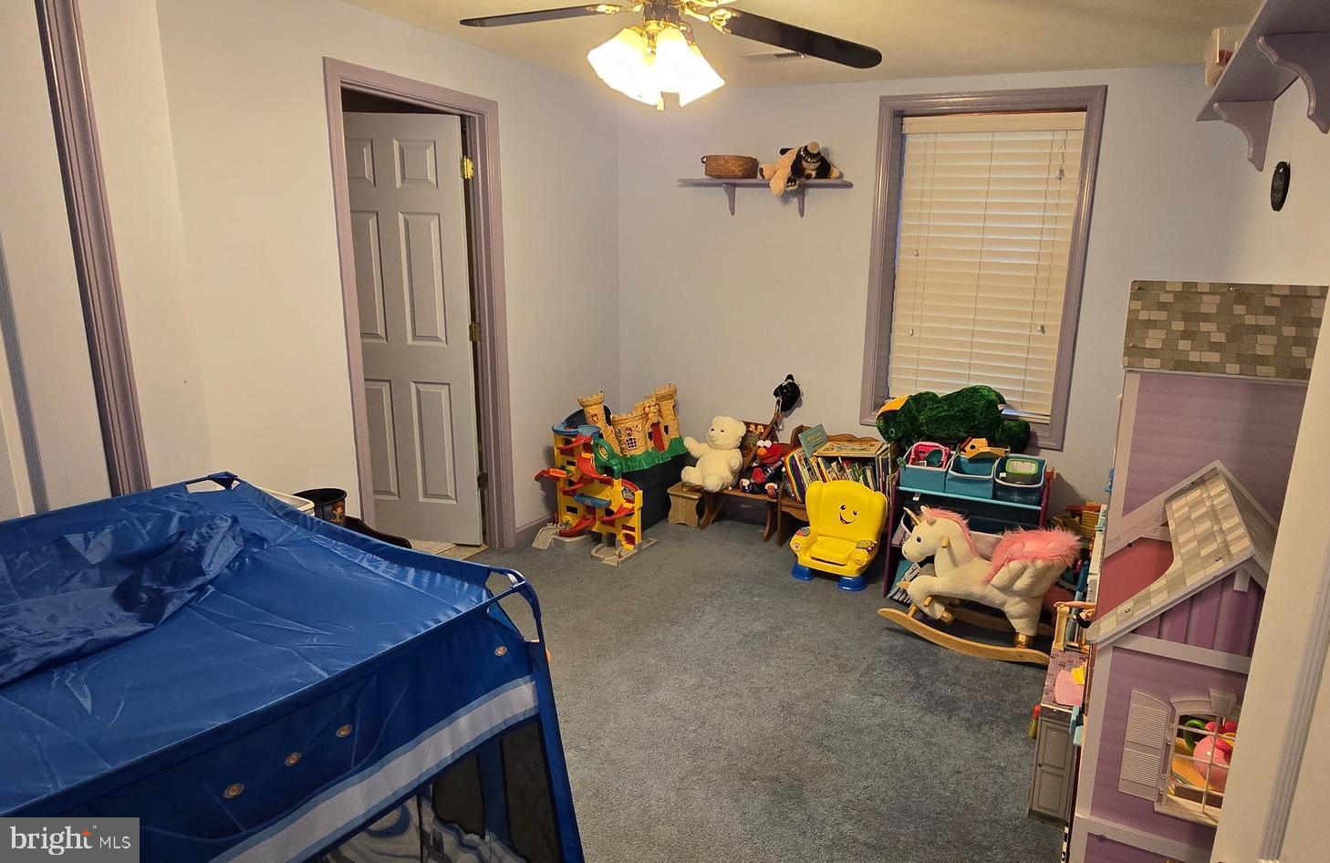 MILLS FARM - Residential