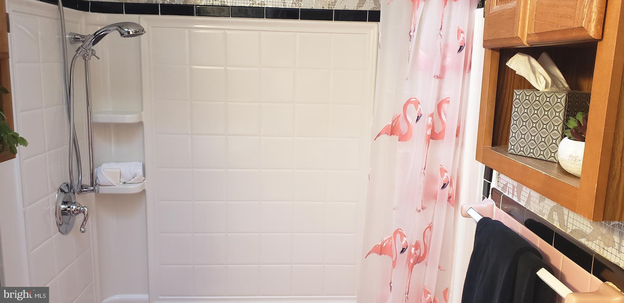 LAWNDALE - Residential