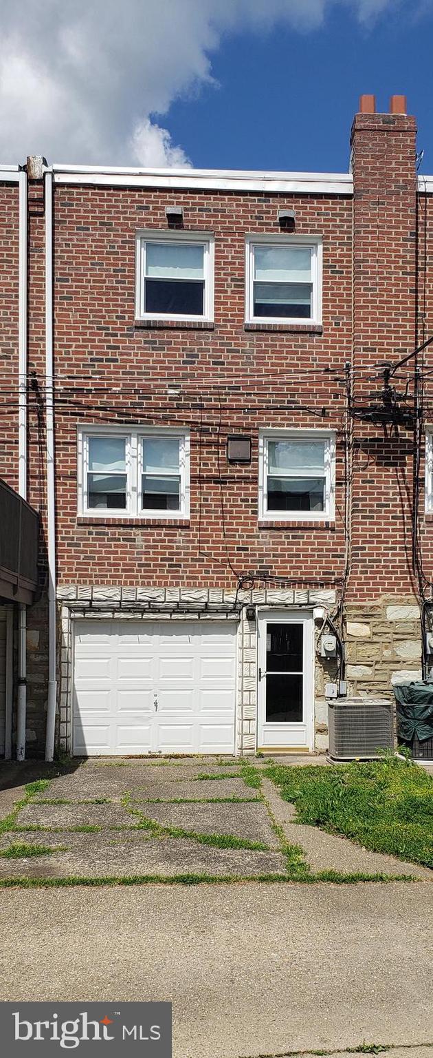 LAWNDALE - Residential