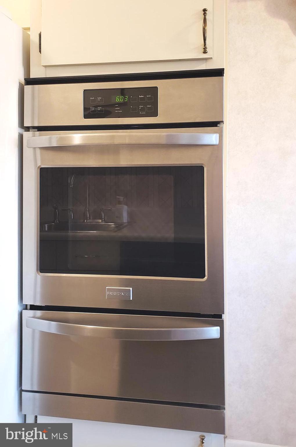 LAWNDALE - Residential