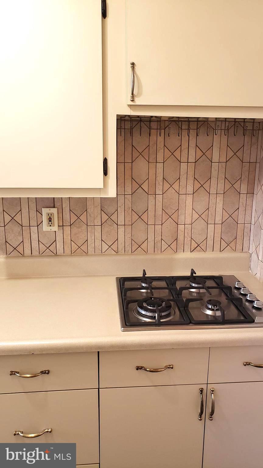 LAWNDALE - Residential