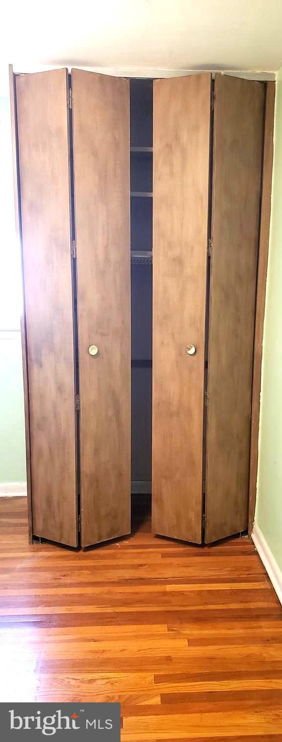 LAWNDALE - Residential