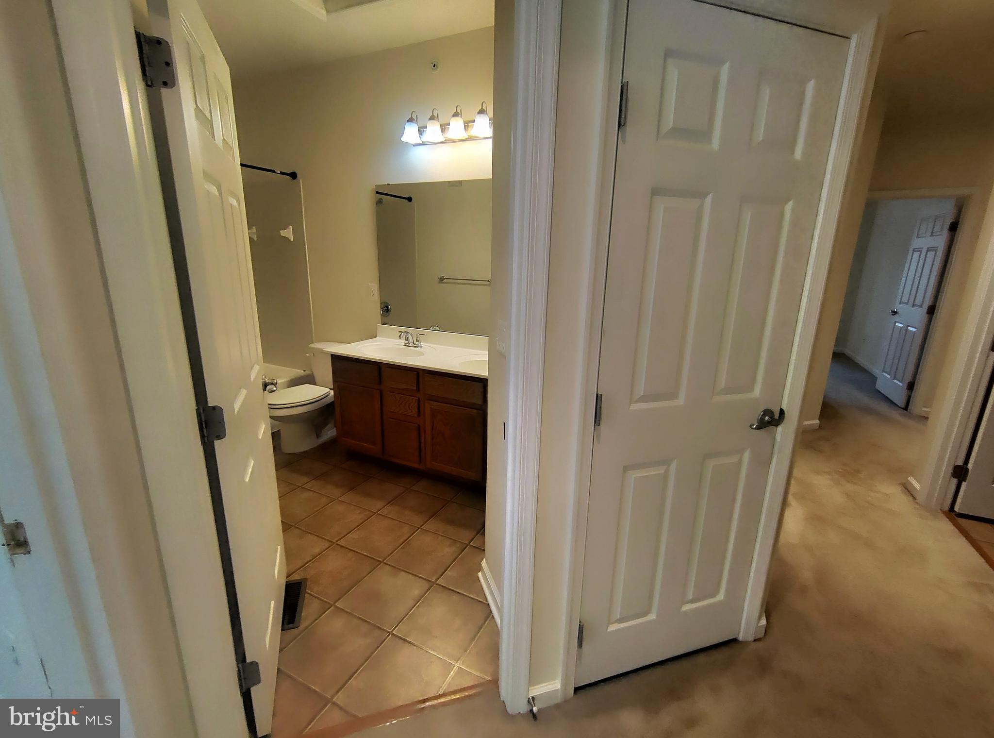 MORLEY CORNER - Residential