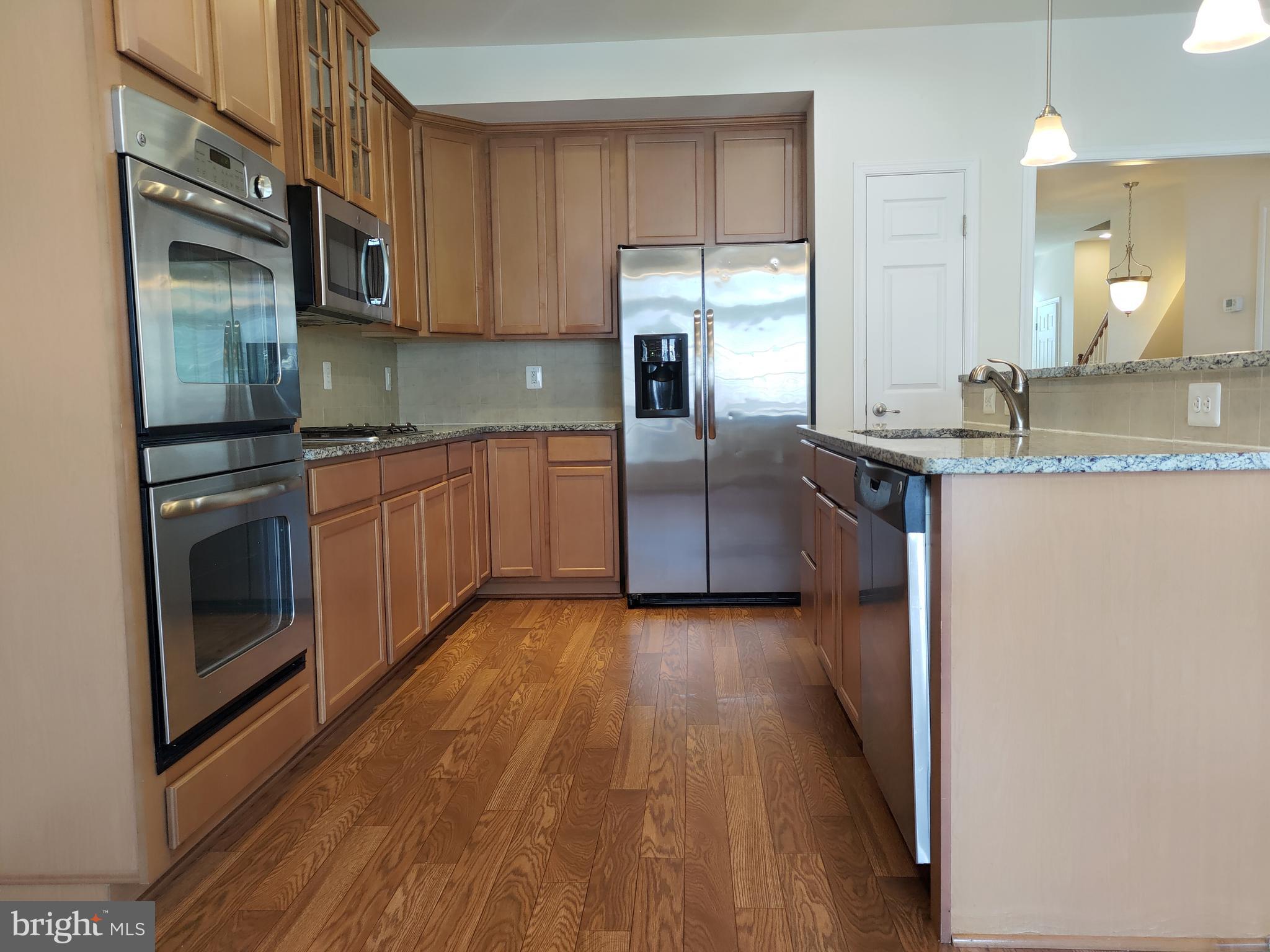 MORLEY CORNER - Residential