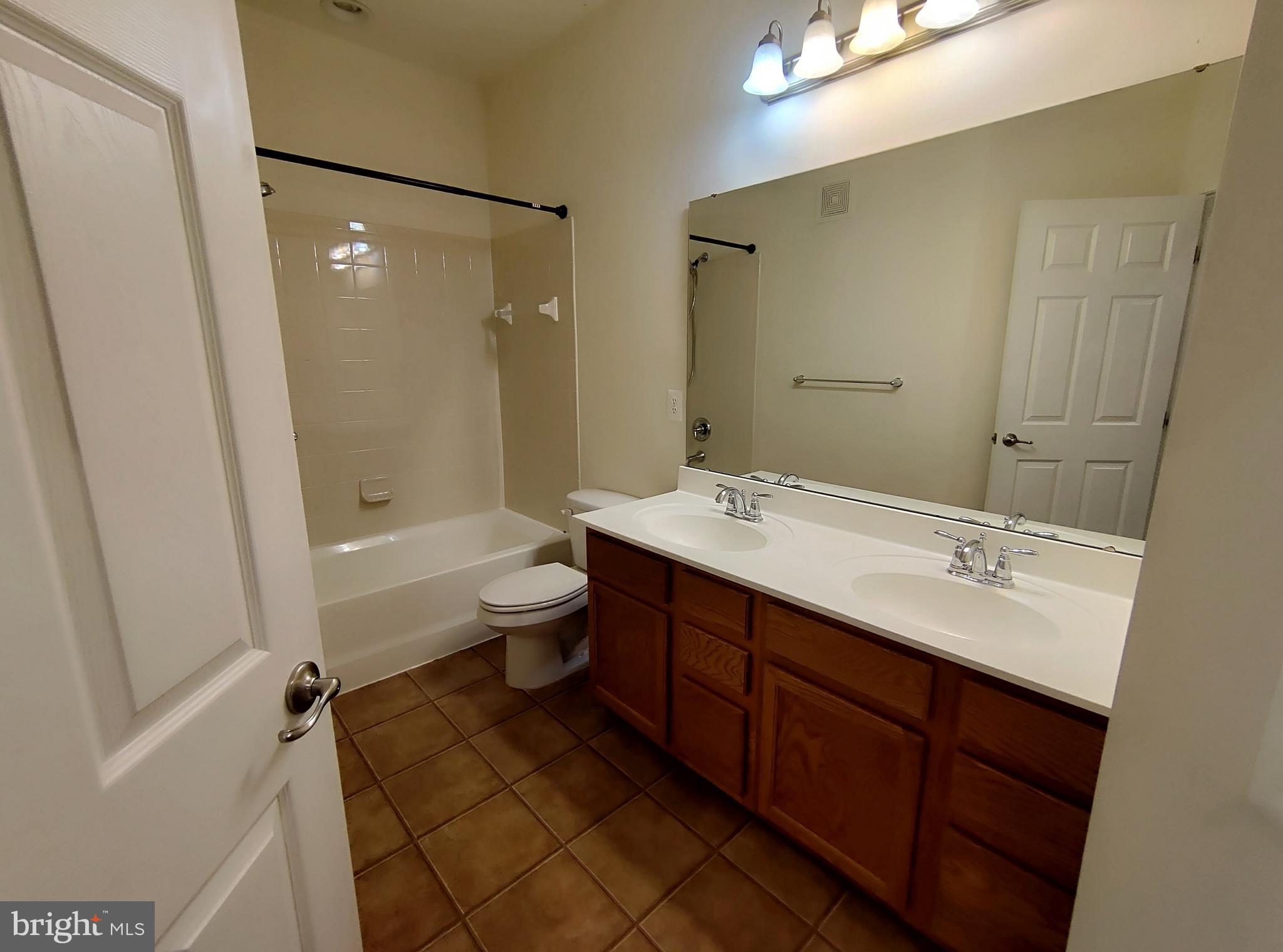 MORLEY CORNER - Residential