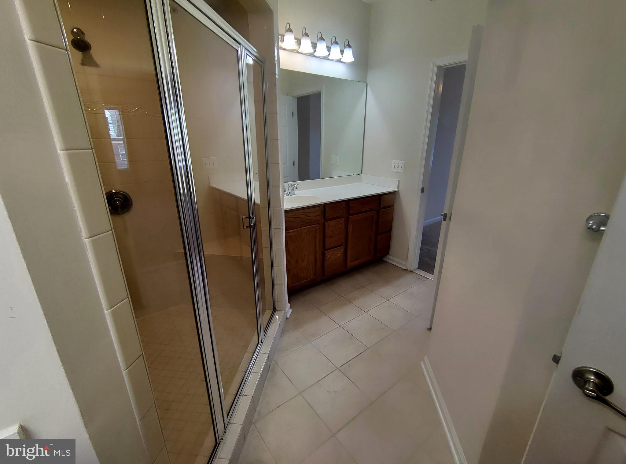 MORLEY CORNER - Residential