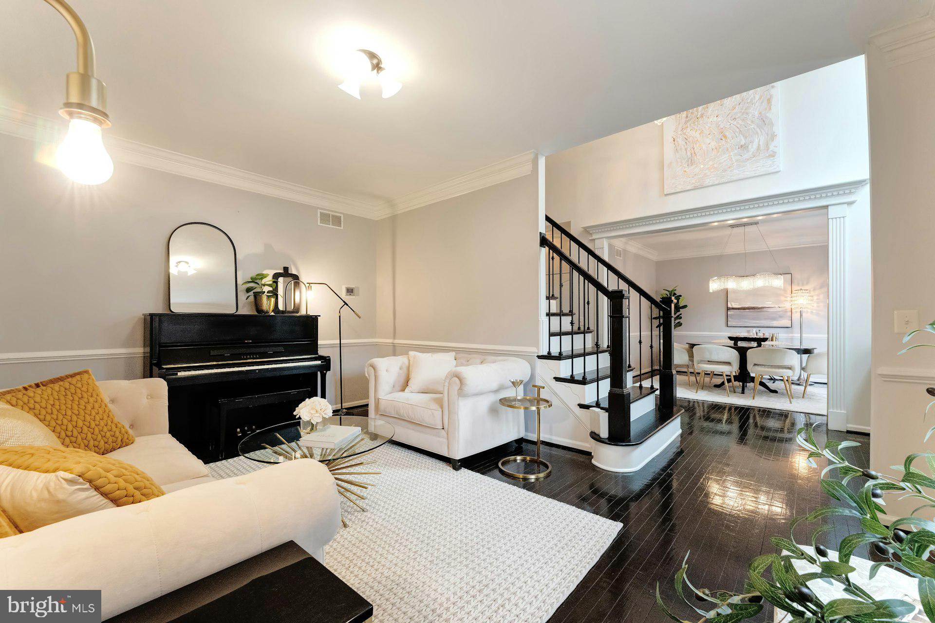 FARMWELL HUNT - Residential