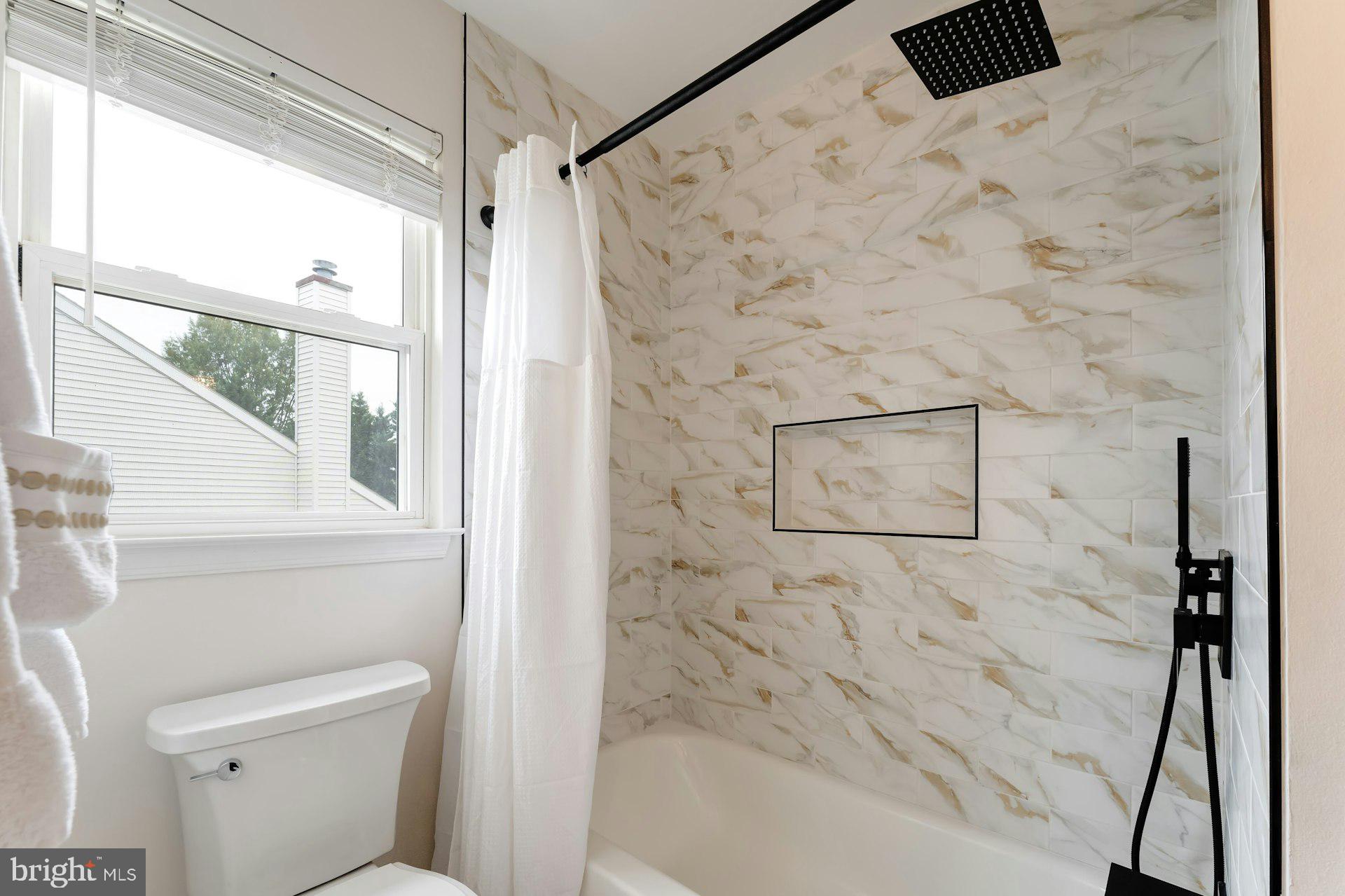 FARMWELL HUNT - Residential