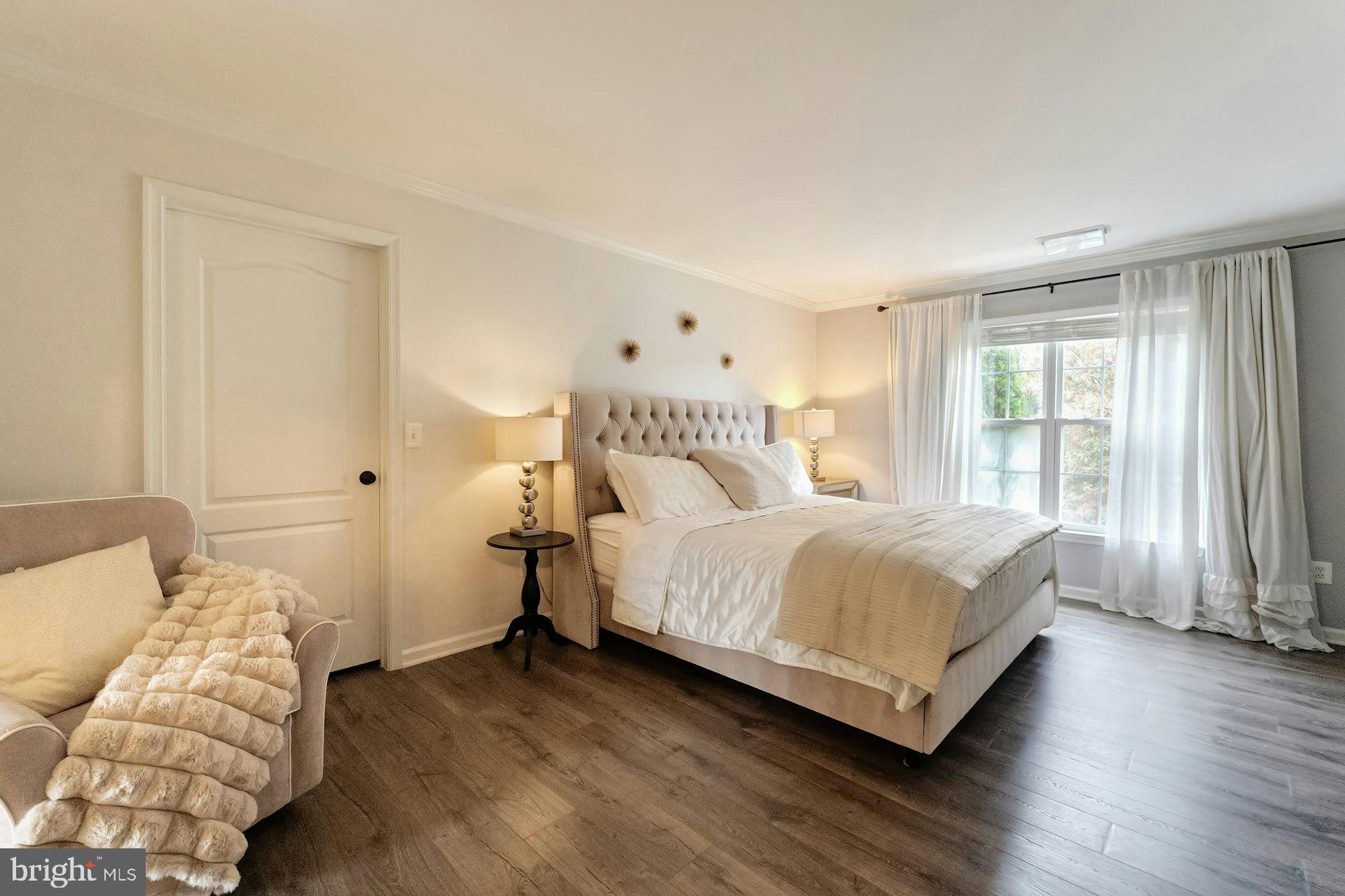 FARMWELL HUNT - Residential